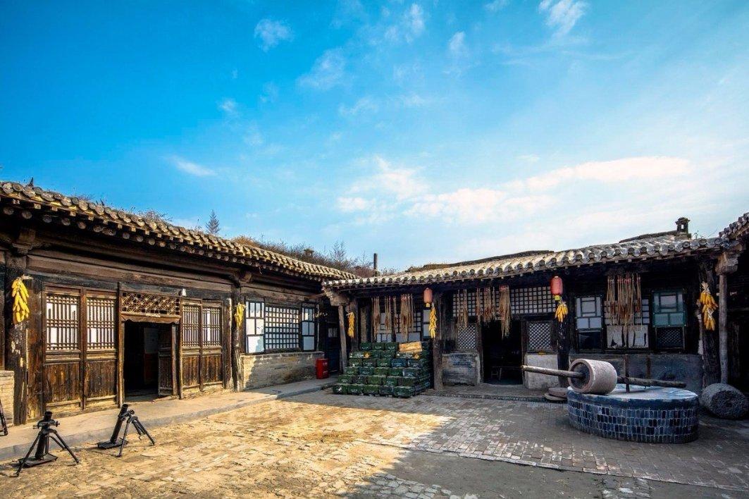 7岁男孩在三亚一景区被旅游大巴碾压致死，多部门介入，视频曝光